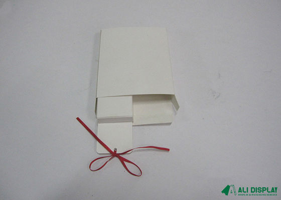 CMYK Debossing Gift Packing Boxes For Beauty Products 12cm Silk Ribbon ISO14000